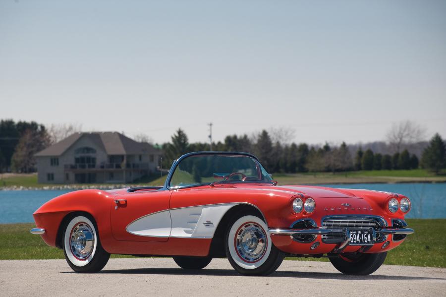  Chevrolet Corvette Convertible 1961 года  (фото 8 из 25)